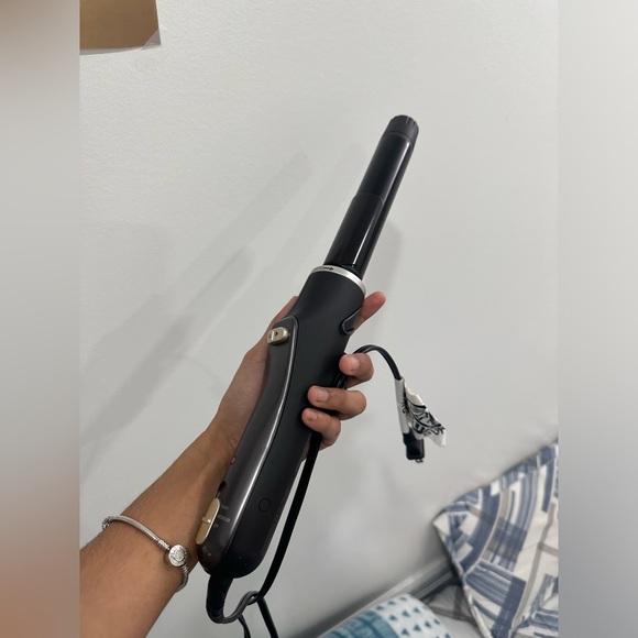 Curler - Picture 2 of 4